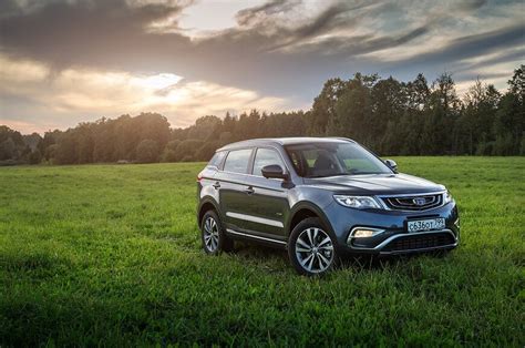 Geely отзывает почти 39 тысяч кроссоверов Atlas в России из-за неполадок парковочного ассистента