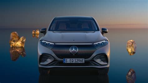 Новый электрокар Mercedes-Benz EQS: обновлённая сила и инновации из S-Класса