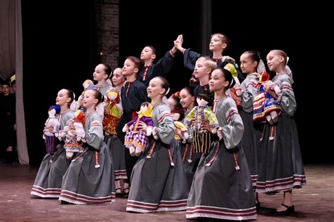 Захватывающий XVII Всероссийский фестиваль народного танца «Уральский перепляс» в Челябинске